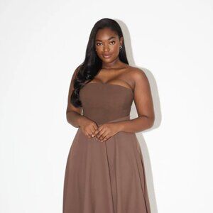 NWT Odd Muse Strapless Midi dress in Chocolate